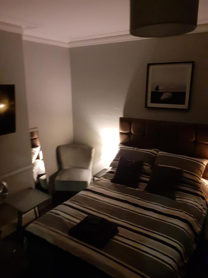 ريدينج Caversham Lodge المظهر الخارجي الصورة